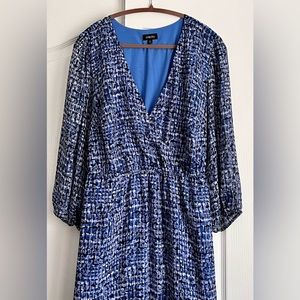 - CHETZU WOMENS WRAP DRESS, BLUE & WHITE, size 18